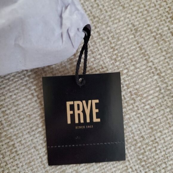 Frye Lucy Leather Saddle Bag in Red - NEW - Picture 15 of 16